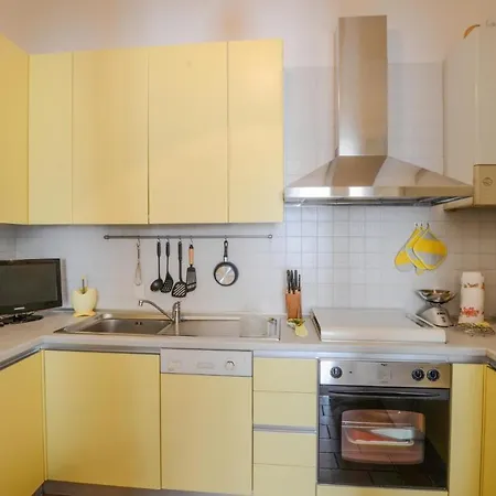 1 Bedroom Lovely In