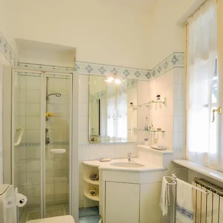 1 Bedroom Lovely In