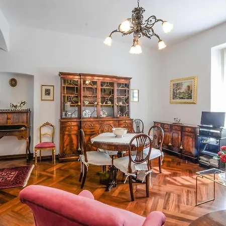 1 Bedroom Lovely In * فاريسى ليجور